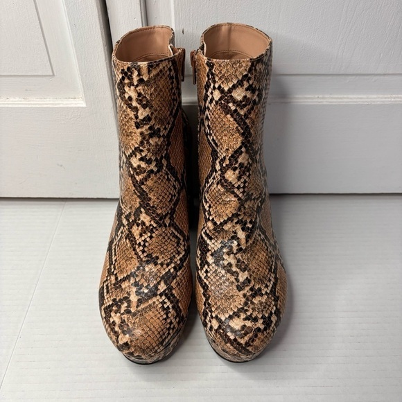 STEVE MADDEN Grate Platform Bootie Size 8 - Picture 5 of 13